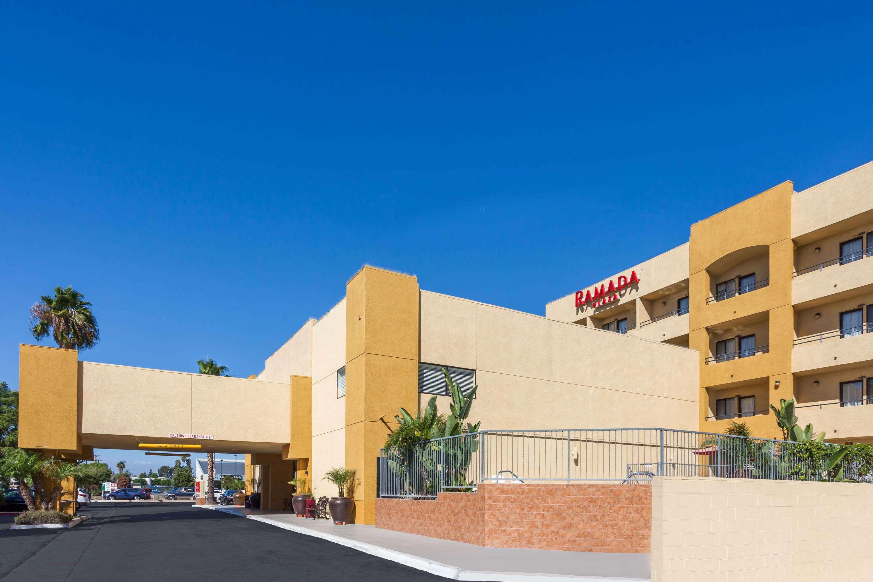 Ramada Plaza By Wyndham Garden Grove/Anaheim South Hotel Kültér fotó